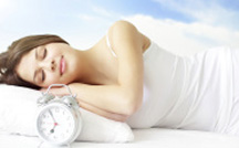 女性の睡眠イメージ